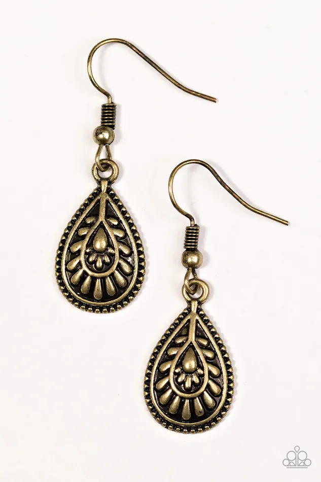 Earrings Paparazzi Jewelry Paparazzi Earring Stormy Sonata Brass