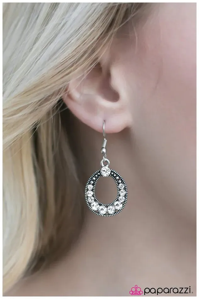 Paparazzi Earring High Roller White Paparazzi Jewelry Earrings