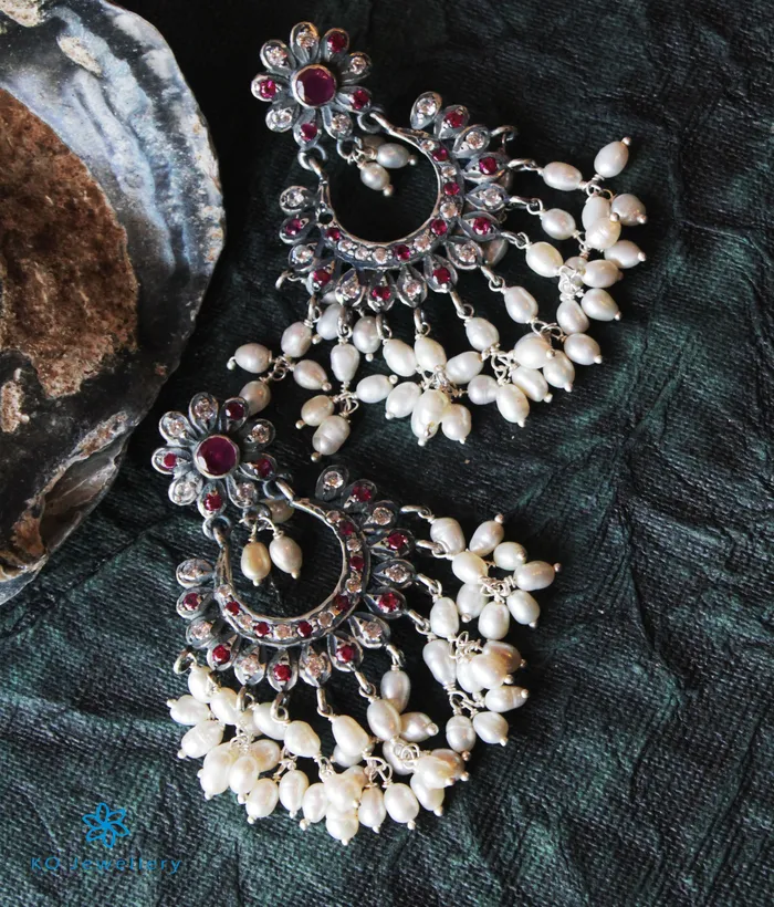 Earrings Silversmith The Kankana Silver Earrings Oxidised RedWhiteOxidised Earrings Silversmith The Kankana Silver Earrings Oxidised RedWhiteOxidised