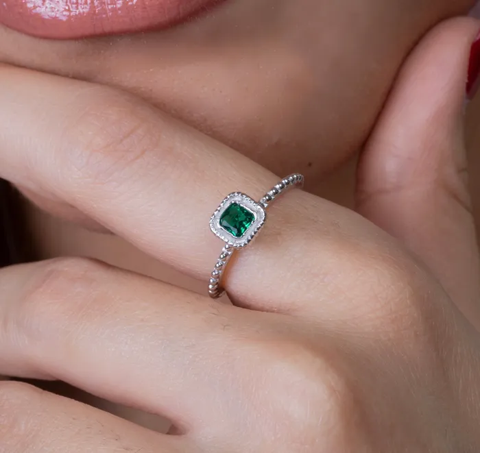 KOAY Silver Store Rings Zircon Ring 081Green