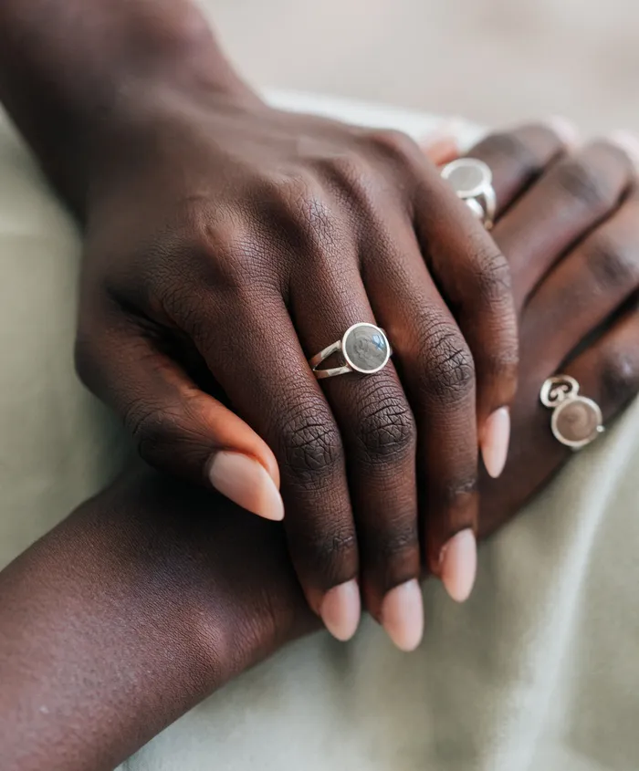 closebymejewelry Rings Circle Split Shank Cremation Ring in 14K Rose Gold