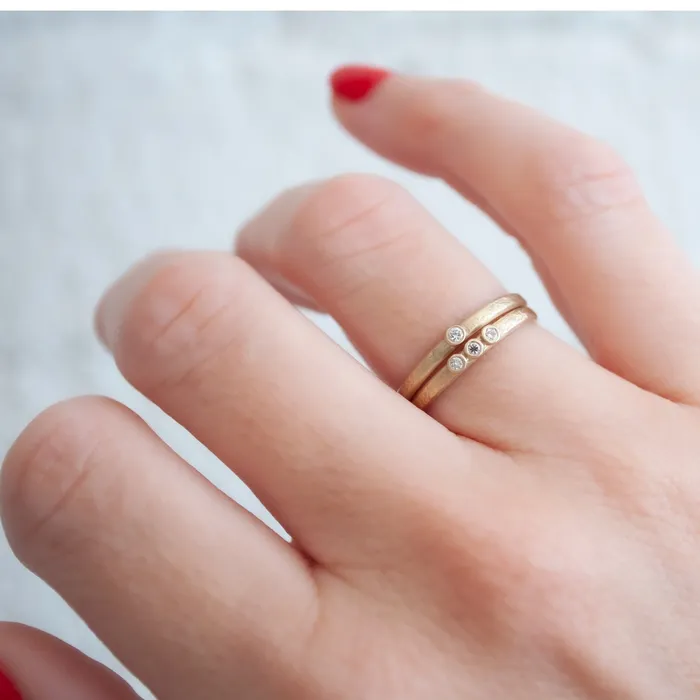 Rings Sarah Swell Gold One Diamond Ring