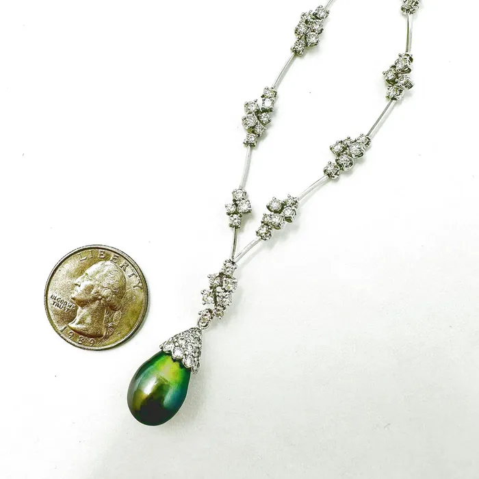 18K White Gold Necklace with Detachable Black Tahitian Pearl and 71 Diamonds Jewelry Necklaces