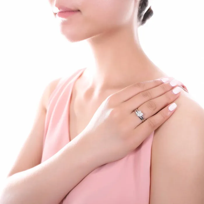 BERRICLE Rings Solitaire Heart 11ct Heart CZ Ring Set in Sterling Silver