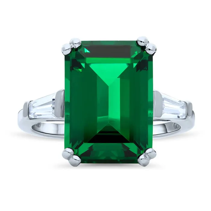 BERRICLE Rings Solitaire Simulated Emerald CZ Ring in Sterling Silver 85ct