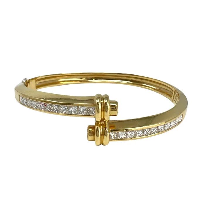 Bracelets Jewelry 18K Gold Hinged Bracelet with 22 Princess Cut Diamonds Bracelets Jewelry 18K Gold Hinged Bracelet with 22 Princess Cut Diamonds