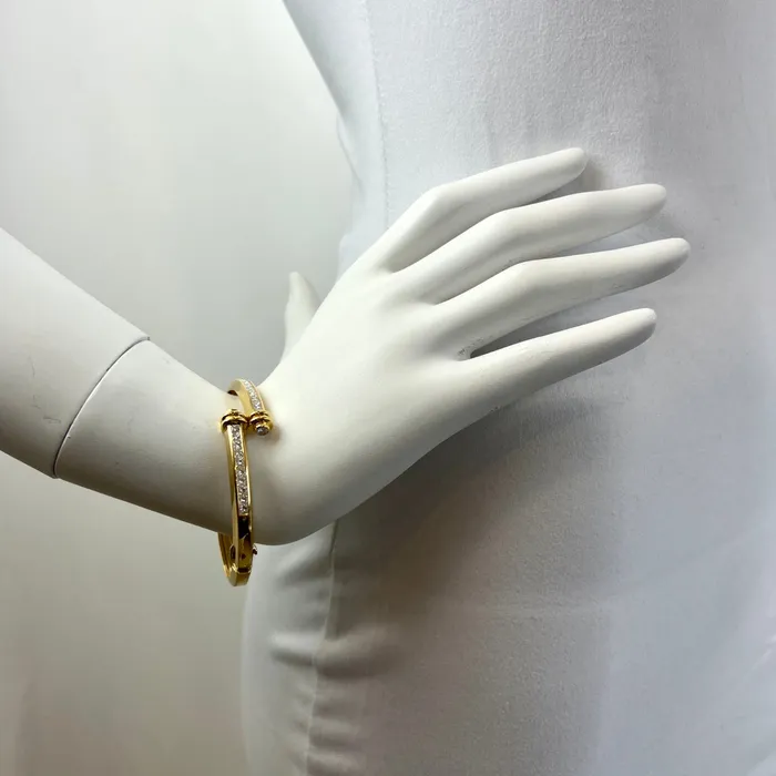 Bracelets Jewelry 18K Gold Hinged Bracelet with 22 Princess Cut Diamonds
