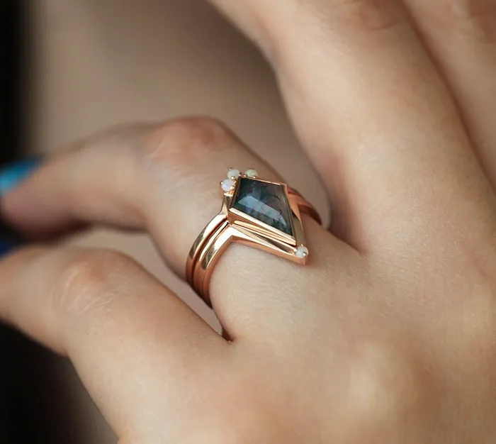 Capucinne Rings Zara Kite Moss Agate Ring