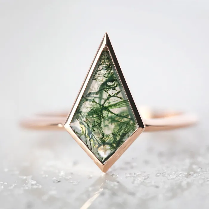 Capucinne Rings Zara Kite Moss Agate Ring