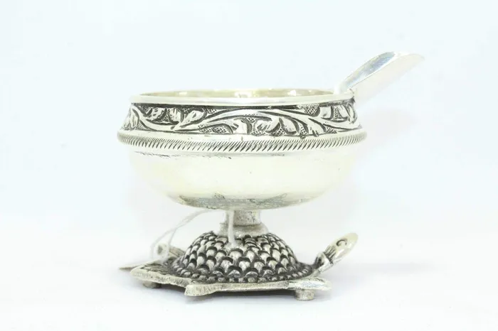 Dropshipped via Social Commerce Network Rings PH Artistic Traditional Handmade 925 Hallmarked Sterling Silver Ashtray Tortoise Stand