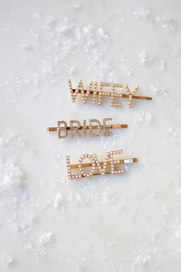 Earrings UntamedPetals Love Pearl Bobby