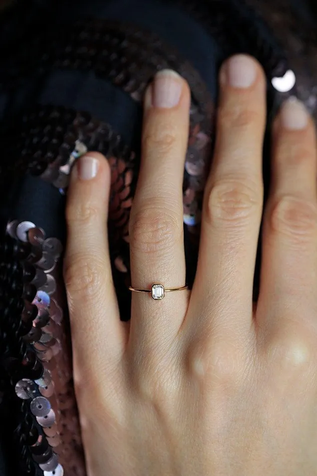 Elegant Solitaire EmeraldCut Diamond Engagement Ring Capucinne Rings