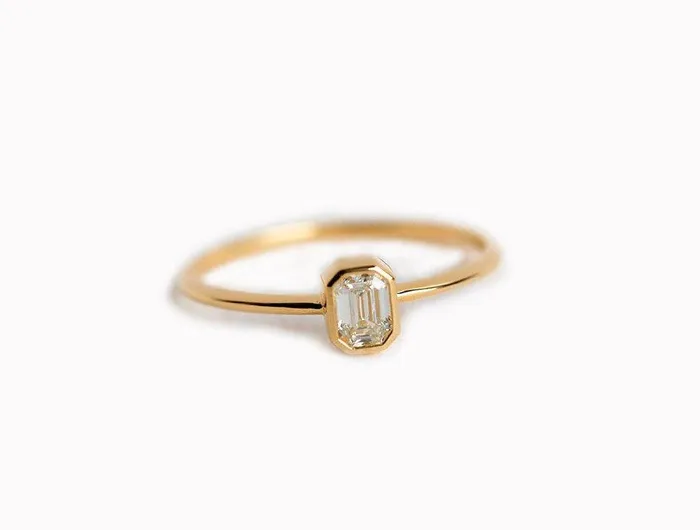 Elegant Solitaire EmeraldCut Diamond Engagement Ring Capucinne Rings