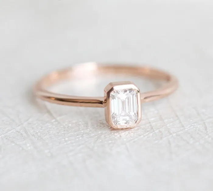 Elegant Solitaire EmeraldCut Diamond Engagement Ring Capucinne Rings