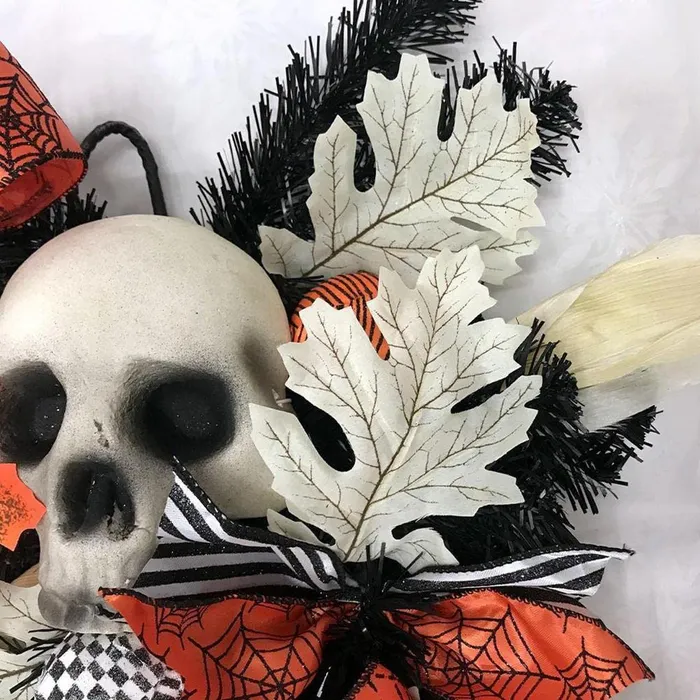 LOOM TREE Halloween Decorative Skeleton Wreath Door Decoration with Pumpkin Type 2 Dropshipped via Social Commerce Network Necklaces