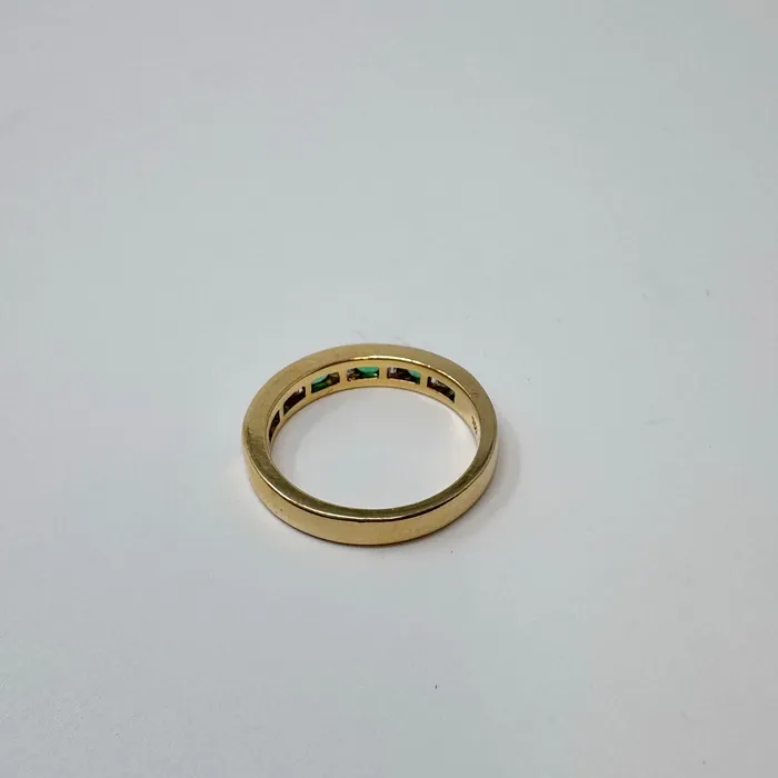Rings Wakasuki 18K Gold Ring with 5 Diamonds and 6 Emeralds Wakasuki