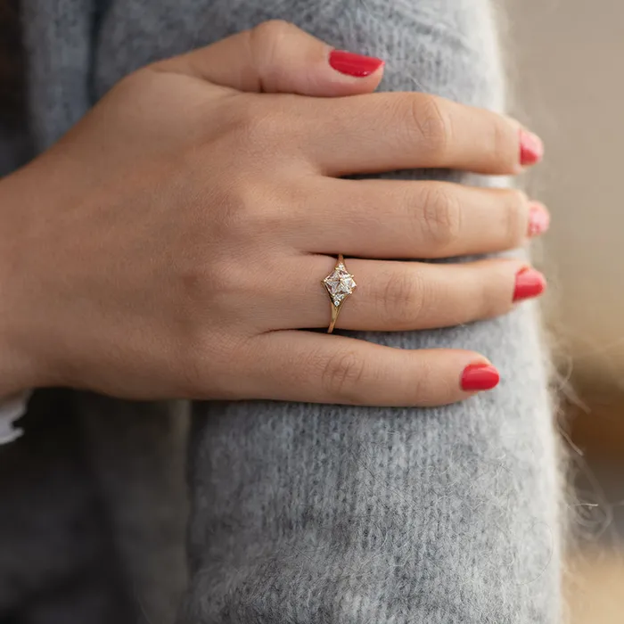 ARTEMER Rings Star Engagement Ring with Five Triangle Cut Diamonds