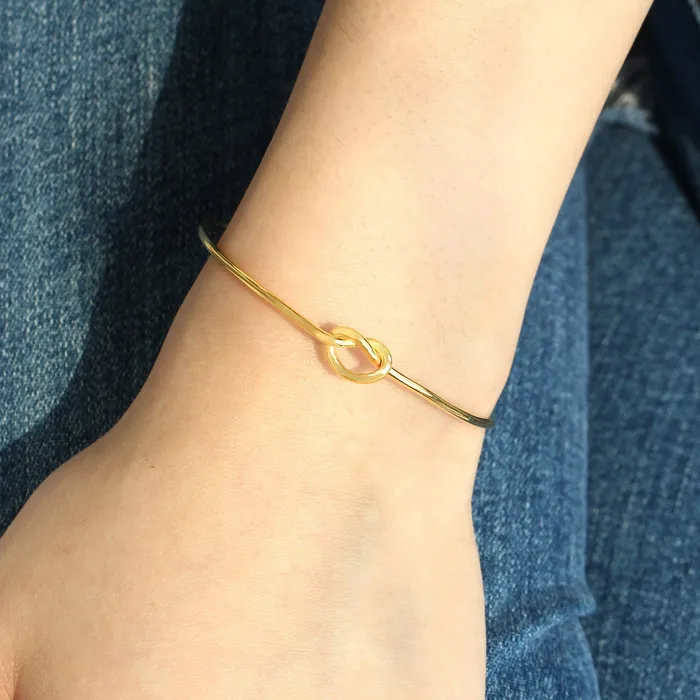 Bracelets LOULOUROSE Knotted Heart Bracelet