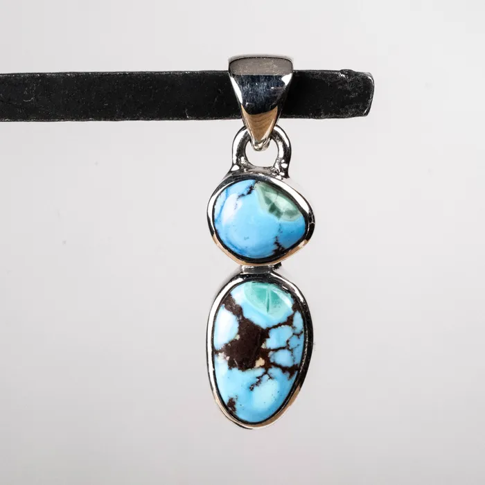 InnerVision Crystals Necklaces Golden Hill Turquoise Pendant 328 g 32x9mm 925 Silver InnerVision Crystals Necklaces Golden Hill Turquoise Pendant 328 g 32x9mm 925 Silver