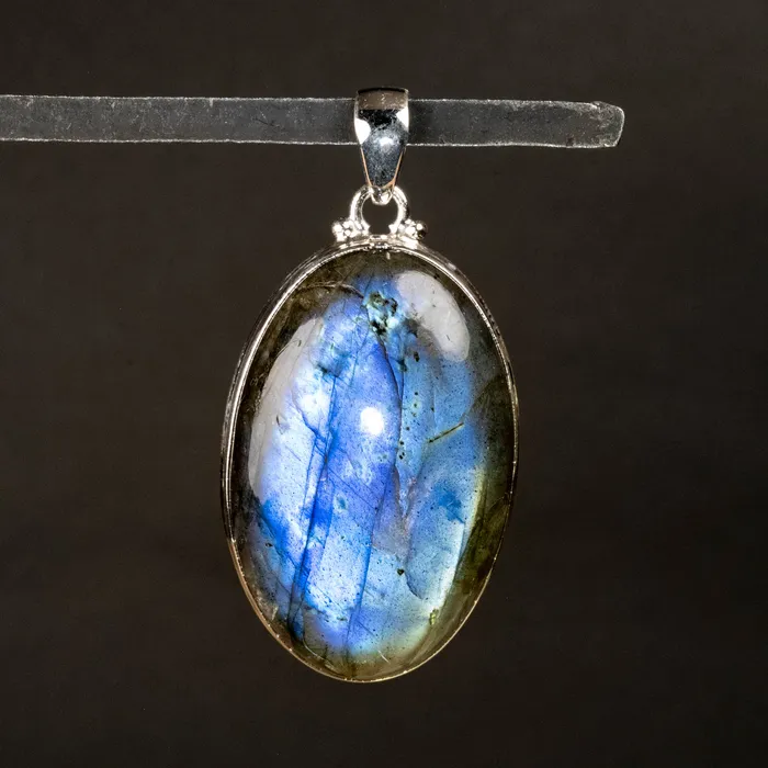 InnerVision Crystals Necklaces Labradorite Pendant 1936 g 52x26mm 925 Silver InnerVision Crystals Necklaces Labradorite Pendant 1936 g 52x26mm 925 Silver