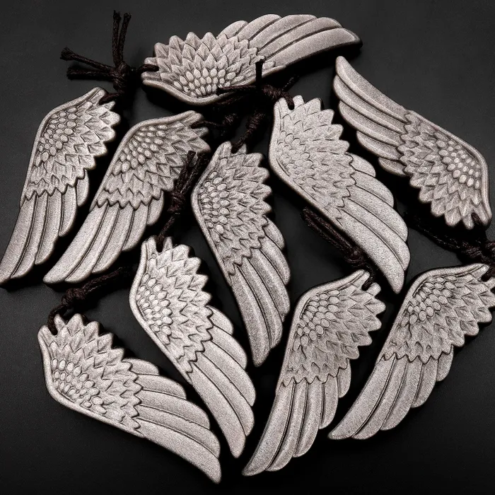 Intrinsic Trading Necklaces AAA Hand Carved Natural Silver Obsidian Angel Wing Pendant Gemstone Focal Bead