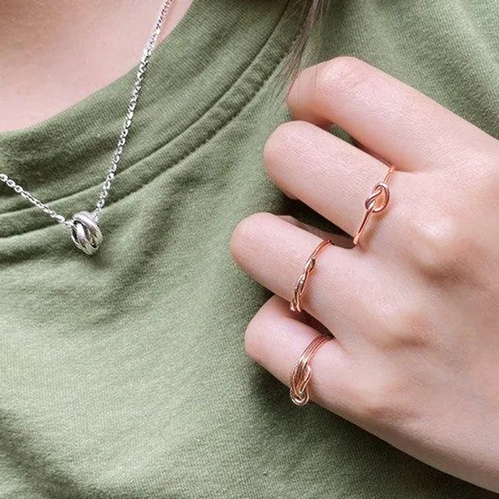 LOULOUROSE Knotted Heart Ring Rings