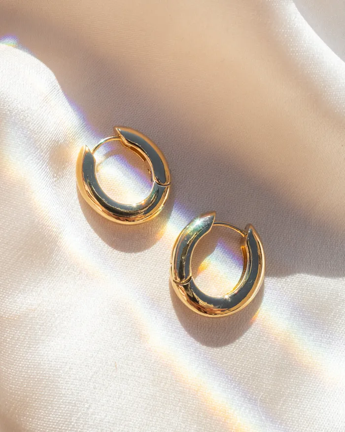 Luv Aj Carmella Huggies 20mm Gold PreStyled Sets