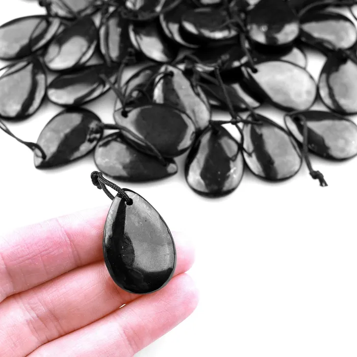 Necklaces Intrinsic Trading Hand Cut Genuine Natural Shungite Teardrop Pendant 30x20mm High Quality Black Lustrous Gemstone from Russia