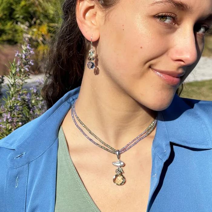 Q Evon Earrings Gemstone Dangle Earrings with Iolite or Green Amethyst