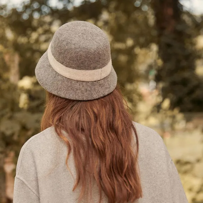 Refined by AnnaKaci Rings Two Tone Cloche Hat