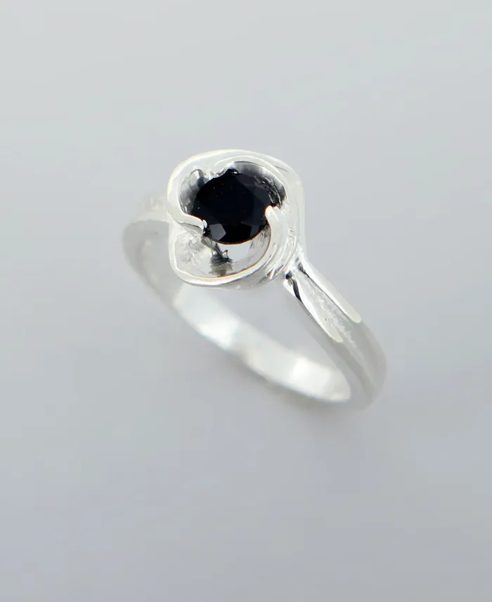 Rings Buddha Groove Black Onyx and Sterling Silver Floral Ring